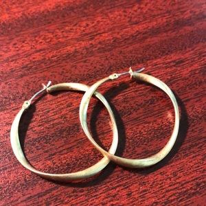 Lia sophia gold hoop earrings